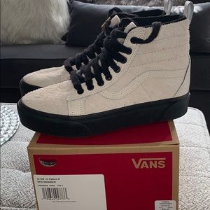 Hi-Platform Moonbeam Vans